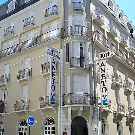 Aneto Hotel 3*